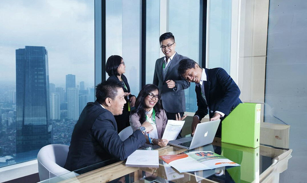 business team meeting